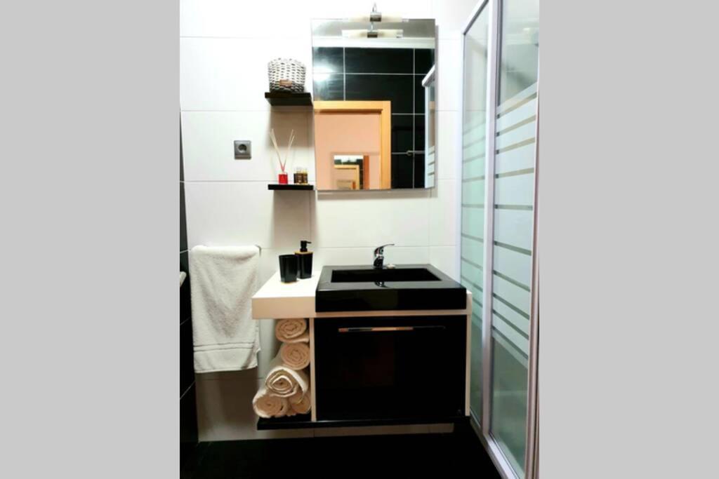 Hill & Sea House Apartment Ribeira Grande Bagian luar foto
